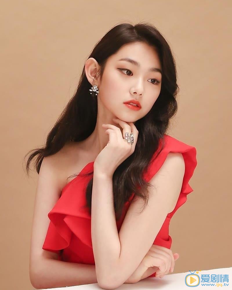 康美娜个人写真 康美娜高清写真_康美娜高清剧照
