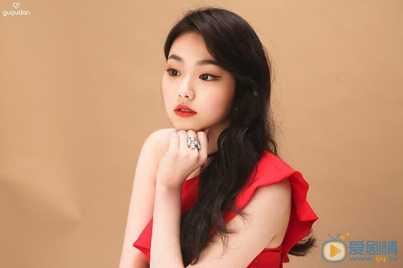 康美娜画报合集 康美娜高清写真_康美娜高清剧照
