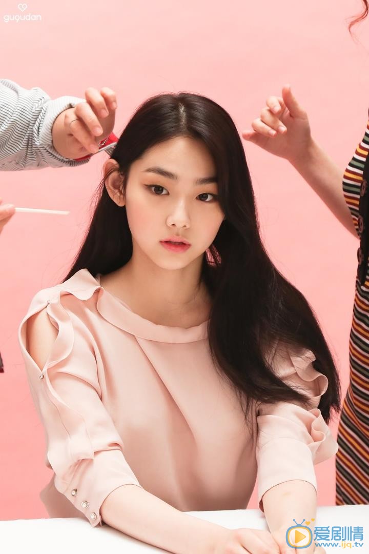 康美娜画报合集 康美娜高清写真_康美娜高清剧照