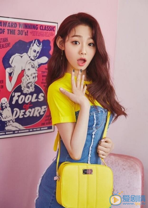 康美娜画报合集 康美娜高清写真_康美娜高清剧照