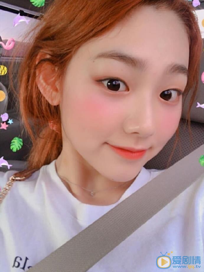 康美娜可爱自拍 康美娜高清写真_康美娜高清剧照