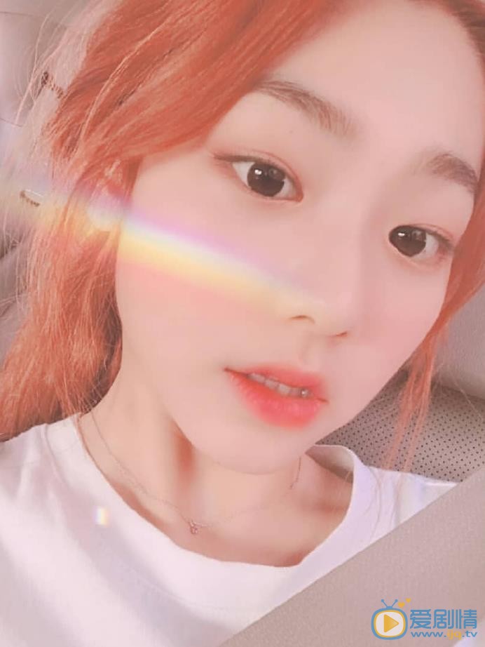 康美娜可爱自拍 康美娜高清写真_康美娜高清剧照