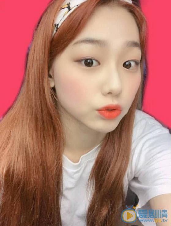 康美娜可爱自拍 康美娜高清写真_康美娜高清剧照