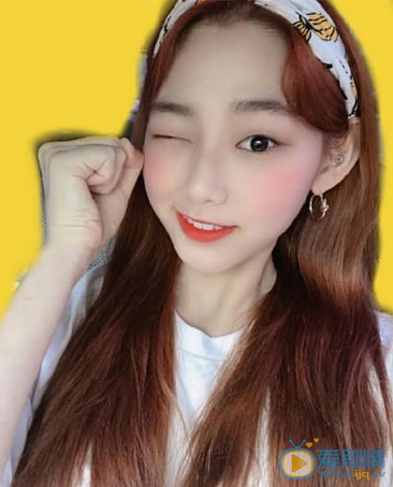 康美娜可爱自拍 康美娜高清写真_康美娜高清剧照