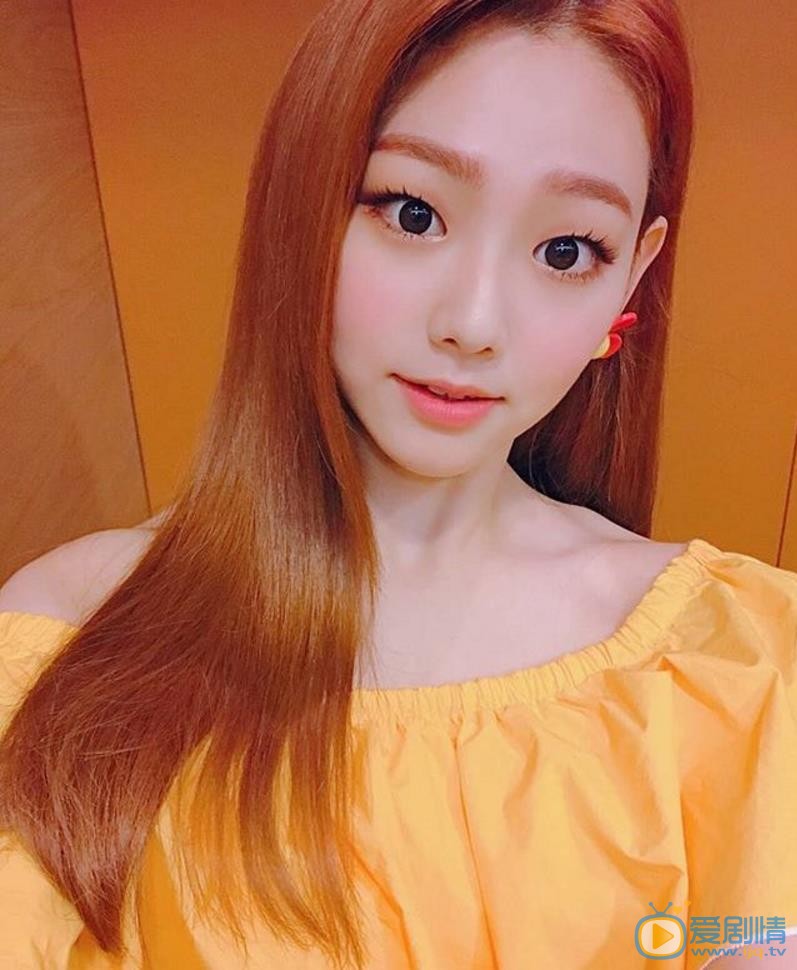 康美娜可爱自拍 康美娜高清写真_康美娜高清剧照