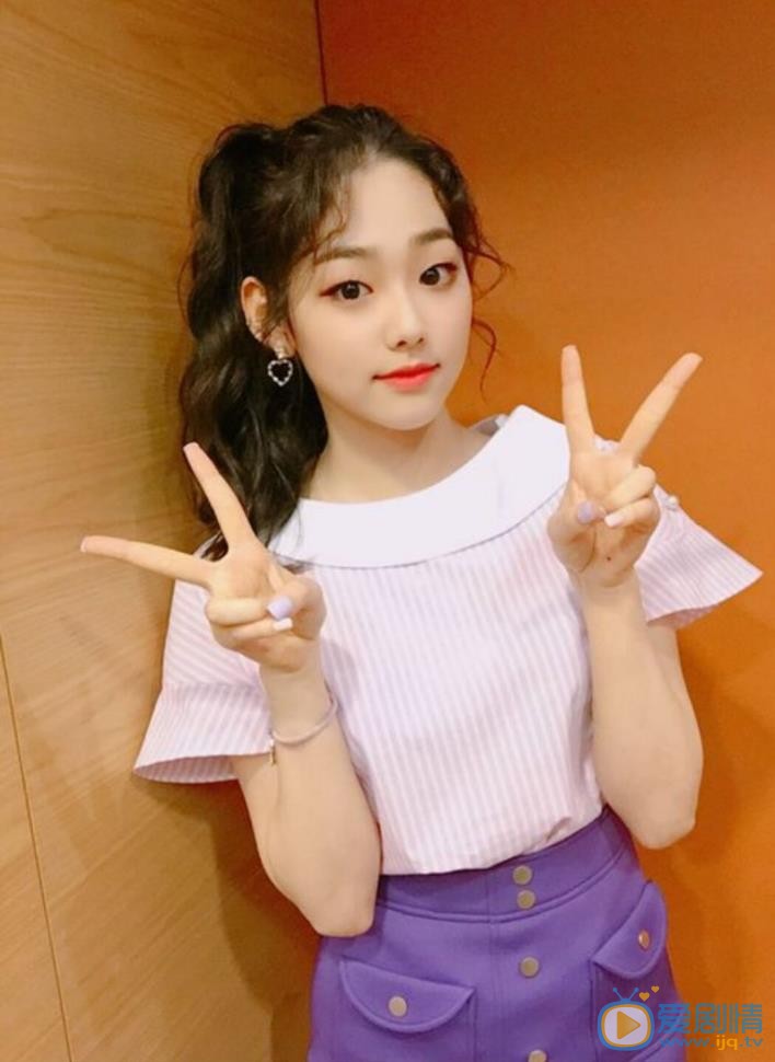 康美娜自拍照 康美娜高清写真_康美娜高清剧照