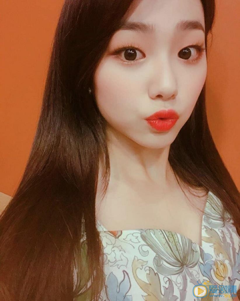康美娜自拍照 康美娜高清写真_康美娜高清剧照