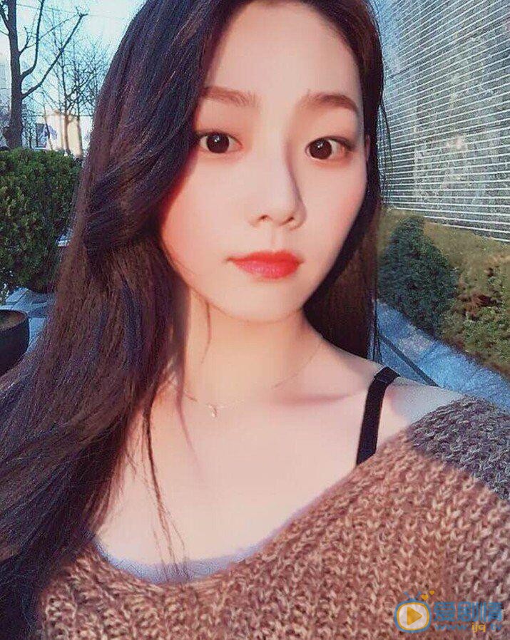康美娜自拍照 康美娜高清写真_康美娜高清剧照