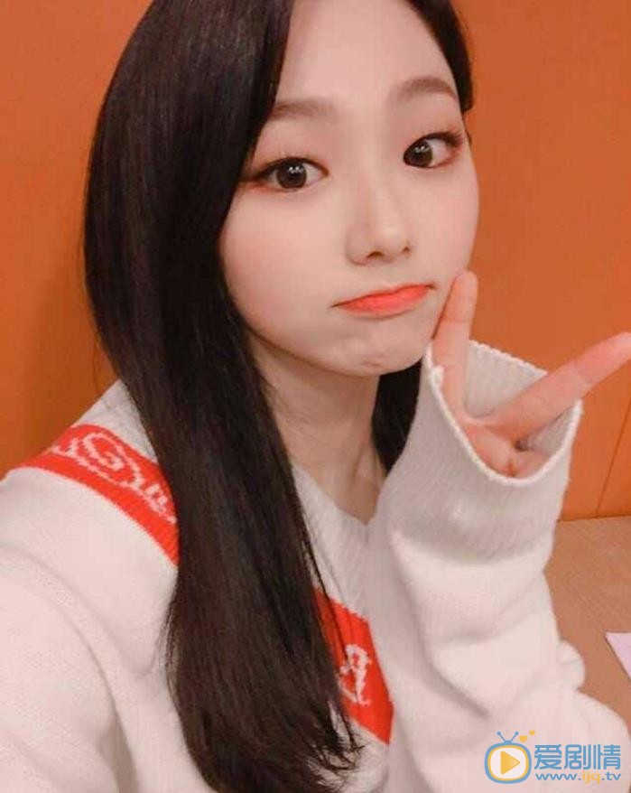 康美娜自拍照 康美娜高清写真_康美娜高清剧照