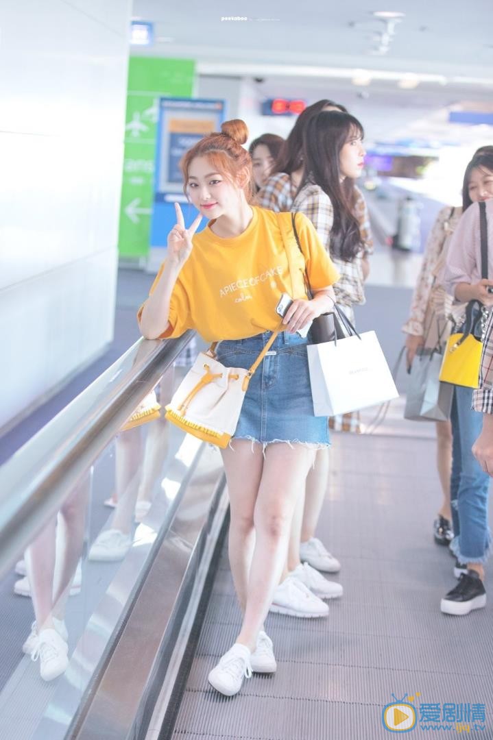 康美娜机场照 康美娜高清写真_康美娜高清剧照