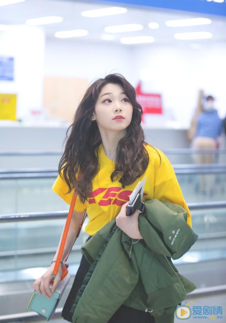 康美娜机场照 康美娜高清写真_康美娜高清剧照