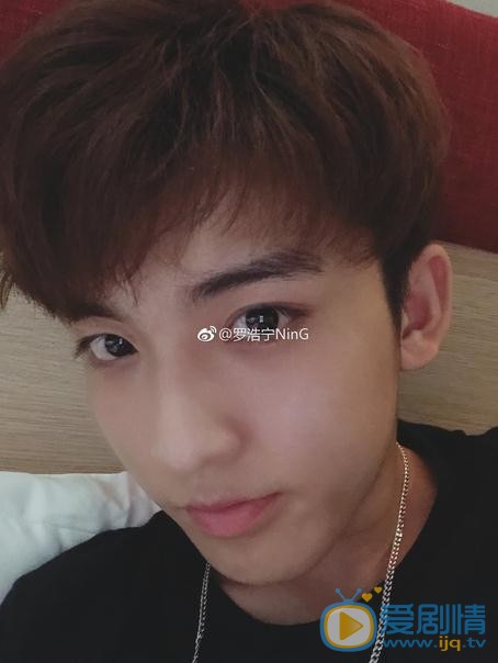 罗浩宁生活照 罗浩宁高清写真_罗浩宁高清剧照