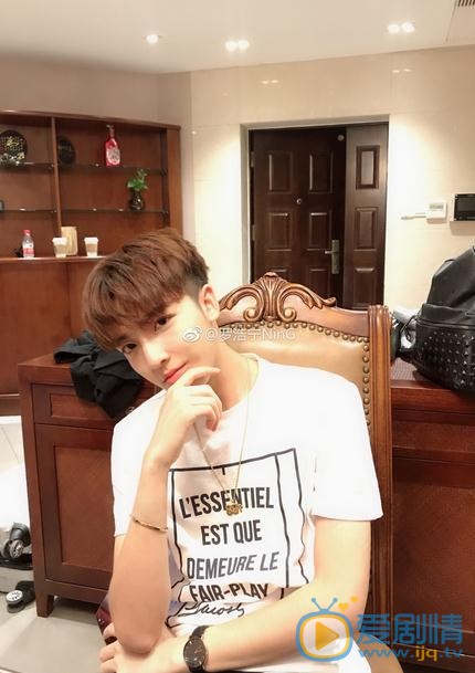 罗浩宁生活照 罗浩宁高清写真_罗浩宁高清剧照