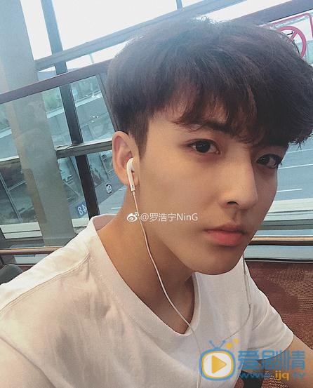 罗浩宁生活照 罗浩宁高清写真_罗浩宁高清剧照