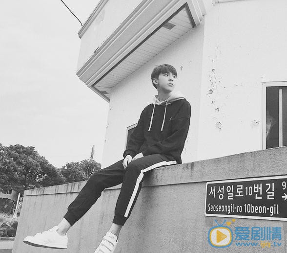 罗浩宁街拍写真 罗浩宁高清写真_罗浩宁高清剧照