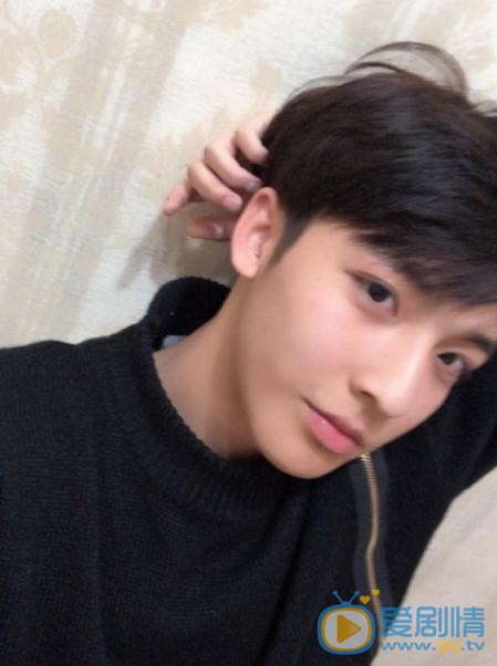 罗浩宁生活照 罗浩宁高清写真_罗浩宁高清剧照