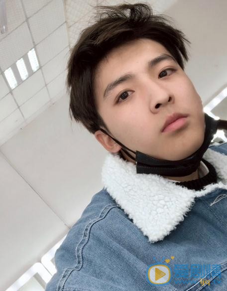 罗浩宁生活照 罗浩宁高清写真_罗浩宁高清剧照