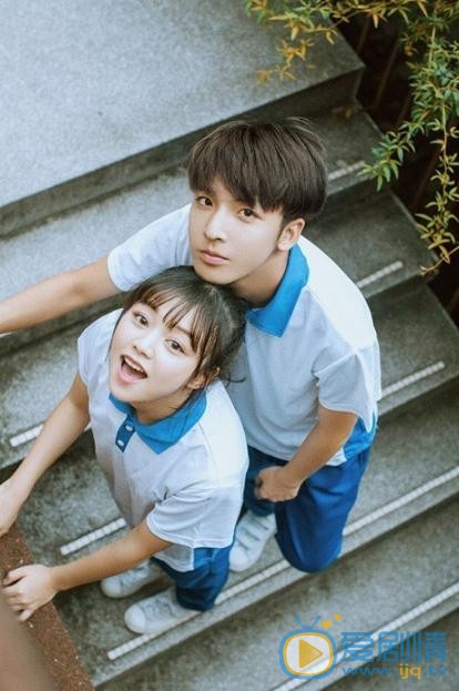 罗浩宁制服写真 罗浩宁高清写真_罗浩宁高清剧照