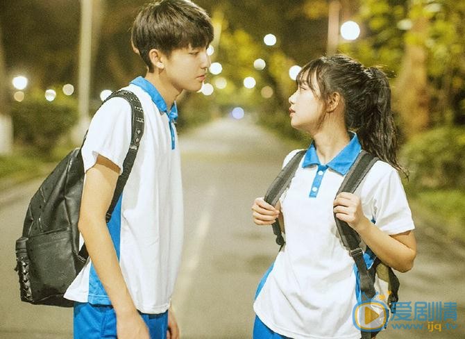 罗浩宁制服写真 罗浩宁高清写真_罗浩宁高清剧照