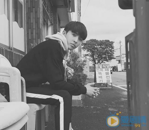 罗浩宁黑白写真 罗浩宁高清写真_罗浩宁高清剧照