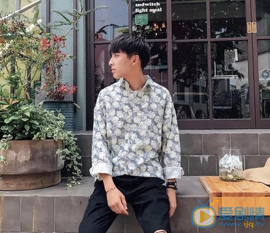 罗浩宁街拍写真 罗浩宁高清写真_罗浩宁高清剧照