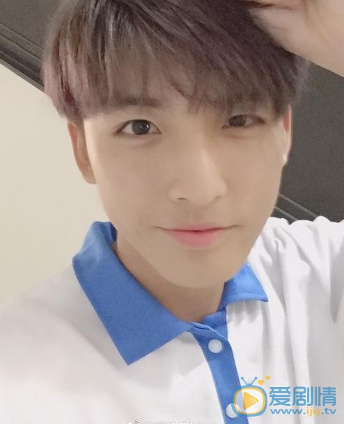 罗浩宁制服写真 罗浩宁高清写真_罗浩宁高清剧照