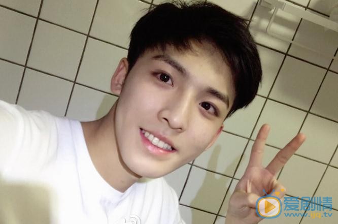 罗浩宁生活照 罗浩宁高清写真_罗浩宁高清剧照