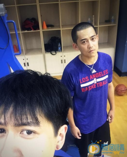 王小天与他人合照 王小天高清写真_王小天高清剧照