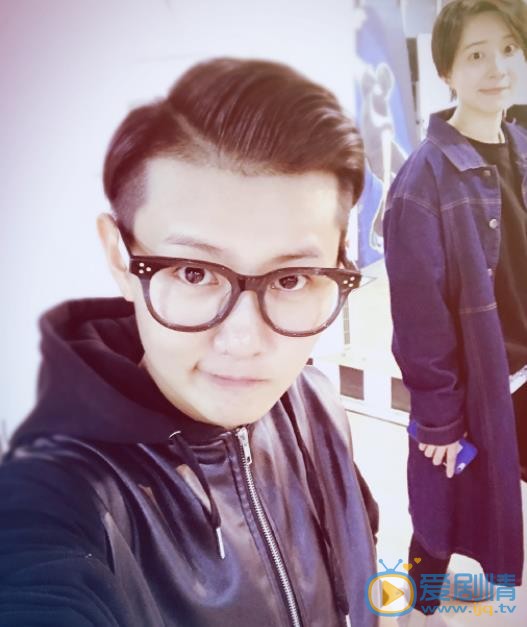 段林希与他人合照 段林希高清写真_段林希高清剧照
