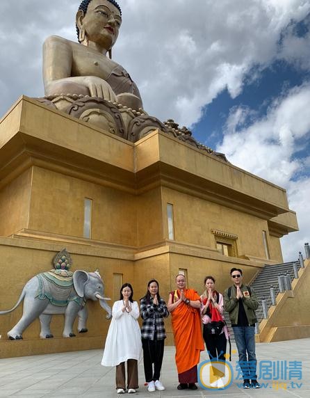 袁咏仪与人合照 袁咏仪高清写真_袁咏仪高清剧照