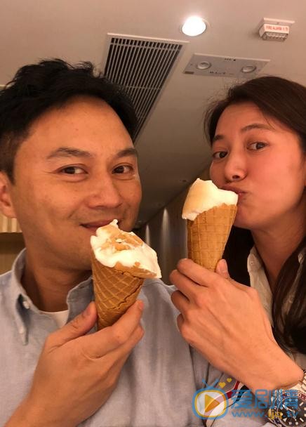 袁咏仪和张智霖合照 袁咏仪高清写真_袁咏仪高清剧照