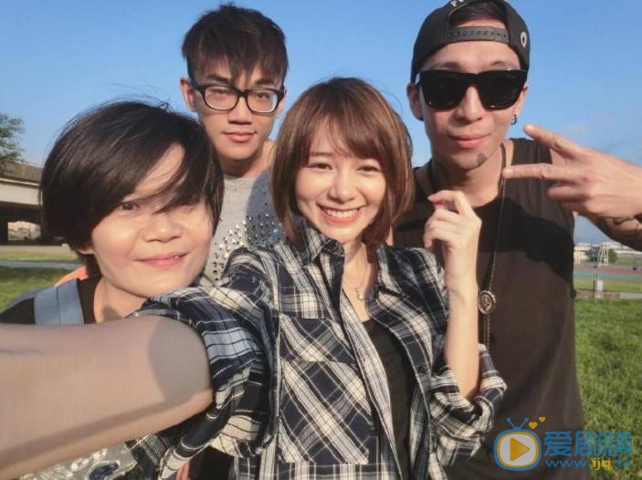 林明祯与他人合照 林明祯高清写真_林明祯高清剧照