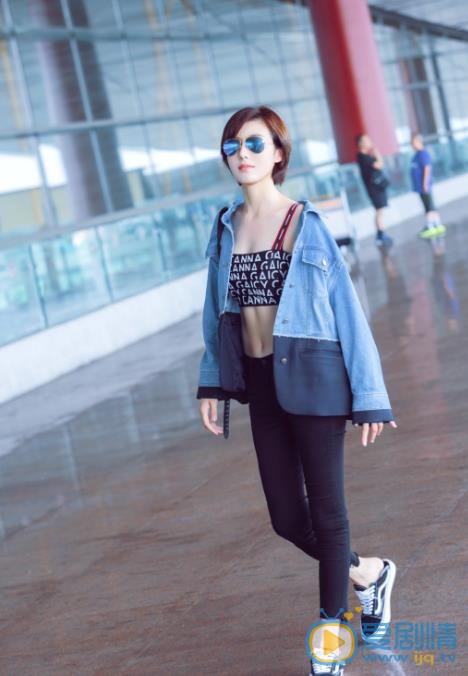 何美璇街拍大片 何美璇高清写真_何美璇高清剧照