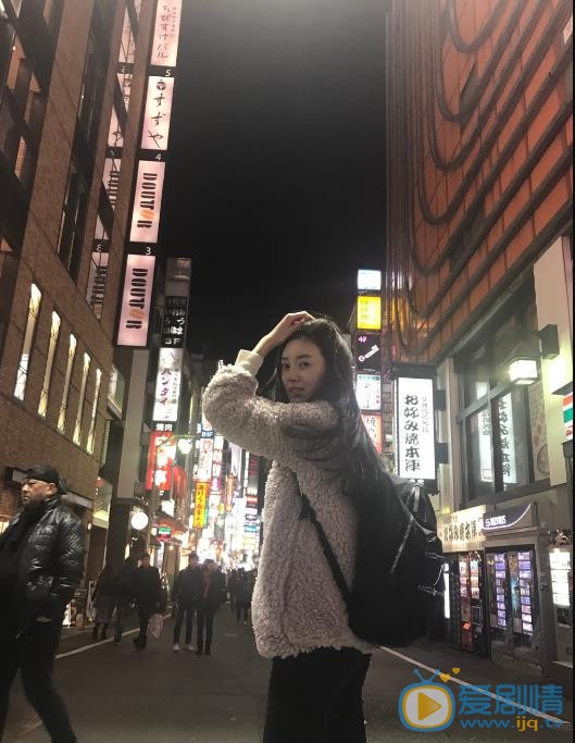 何美璇户外旅行 何美璇高清写真_何美璇高清剧照