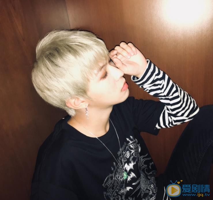 李希侃生活照 李希侃高清写真_李希侃高清剧照