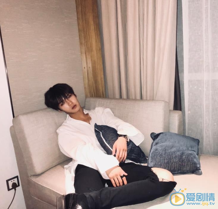 李希侃生活照 李希侃高清写真_李希侃高清剧照
