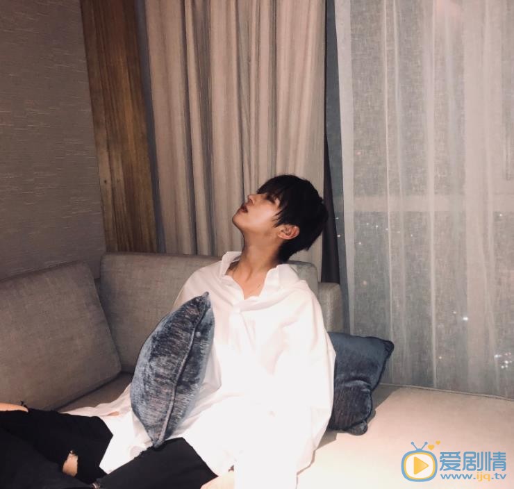 李希侃生活照 李希侃高清写真_李希侃高清剧照