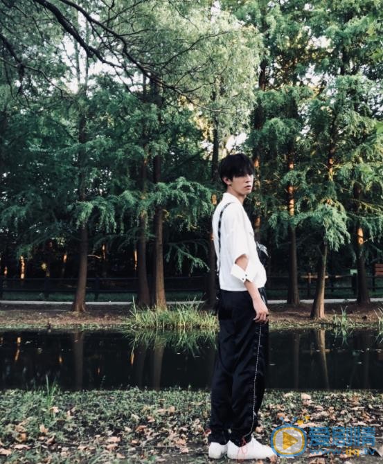 李希侃生活照 李希侃高清写真_李希侃高清剧照