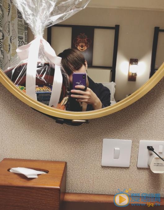 李希侃自拍照 李希侃高清写真_李希侃高清剧照
