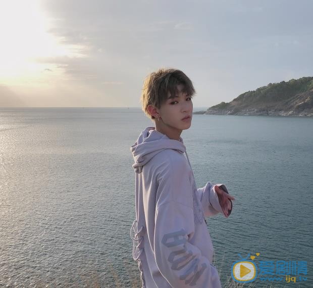李希侃生活照 李希侃高清写真_李希侃高清剧照