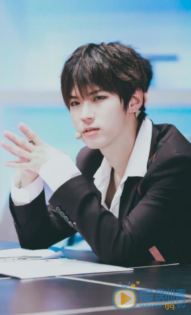 李希侃活动照 李希侃高清写真_李希侃高清剧照