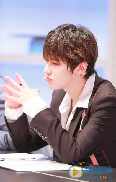 李希侃活动照 李希侃高清写真_李希侃高清剧照