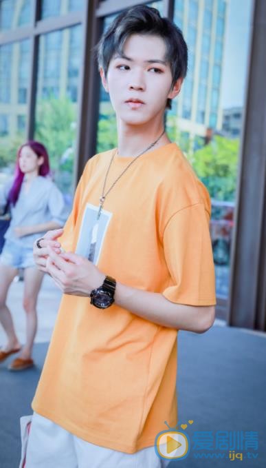 李希侃活动照 李希侃高清写真_李希侃高清剧照