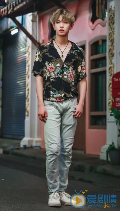 李希侃普吉岛拍摄照 李希侃高清写真_李希侃高清剧照