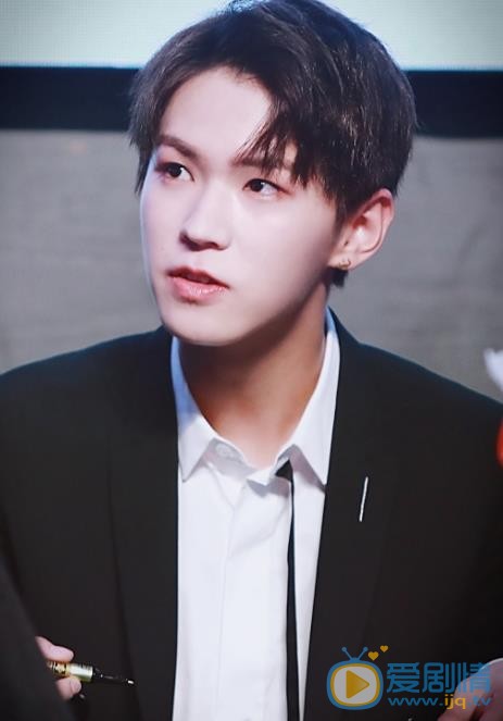 李希侃活动照 李希侃高清写真_李希侃高清剧照