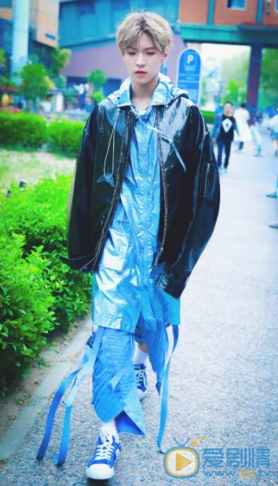 李希侃普吉岛拍摄照 李希侃高清写真_李希侃高清剧照