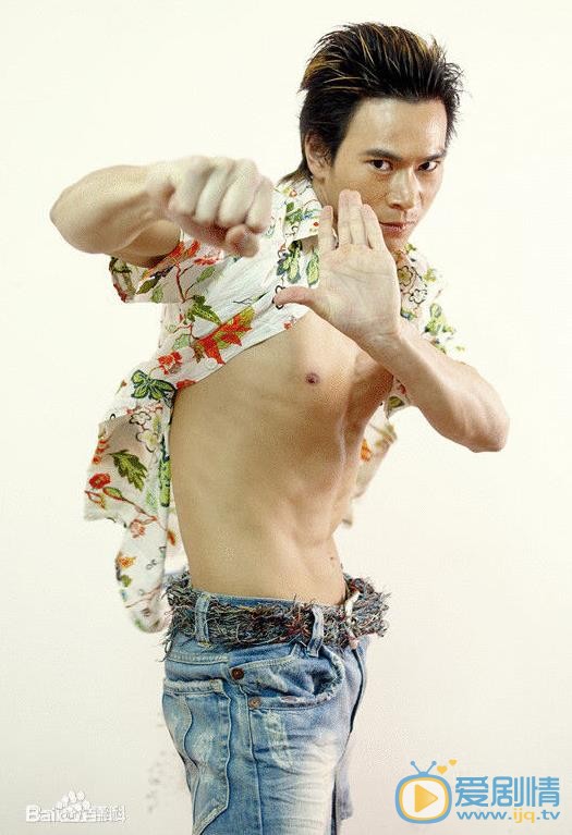 李炳渊肌肉大片 李炳渊高清写真_李炳渊高清剧照
