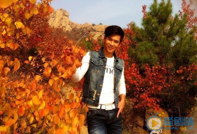 李炳渊生活照 李炳渊高清写真_李炳渊高清剧照