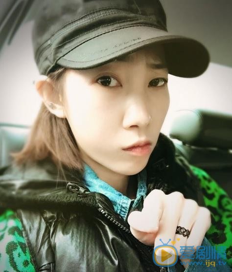 张绮烟自拍照 张绮烟高清写真_张绮烟高清剧照