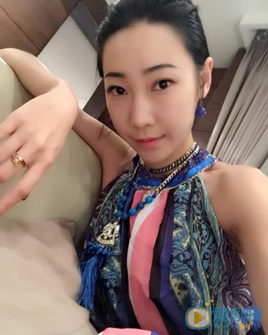 张绮烟自拍照 张绮烟高清写真_张绮烟高清剧照